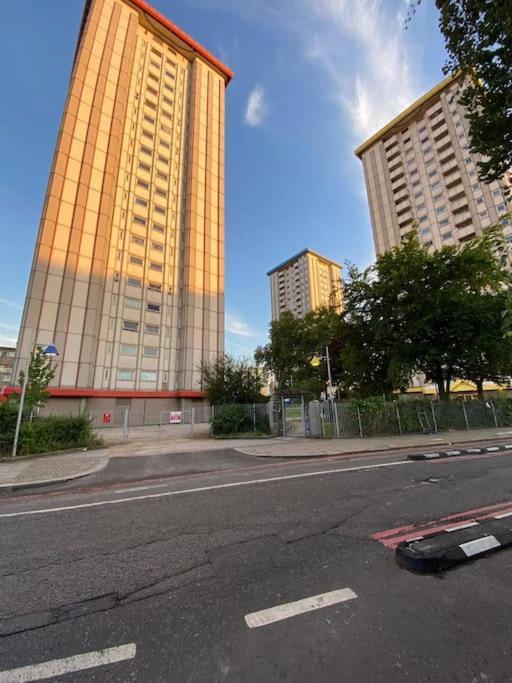 Comfy Entire Flat With City View Balcony In Regents Park, Camden, Central London Apartamento Exterior foto